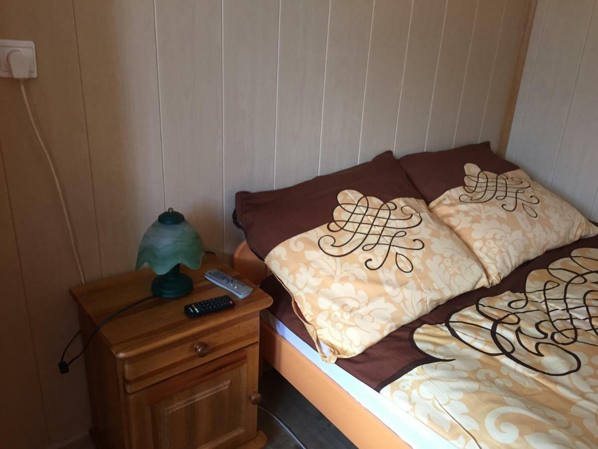 Pokoje U Eli Apartamento Brzegi  Exterior foto